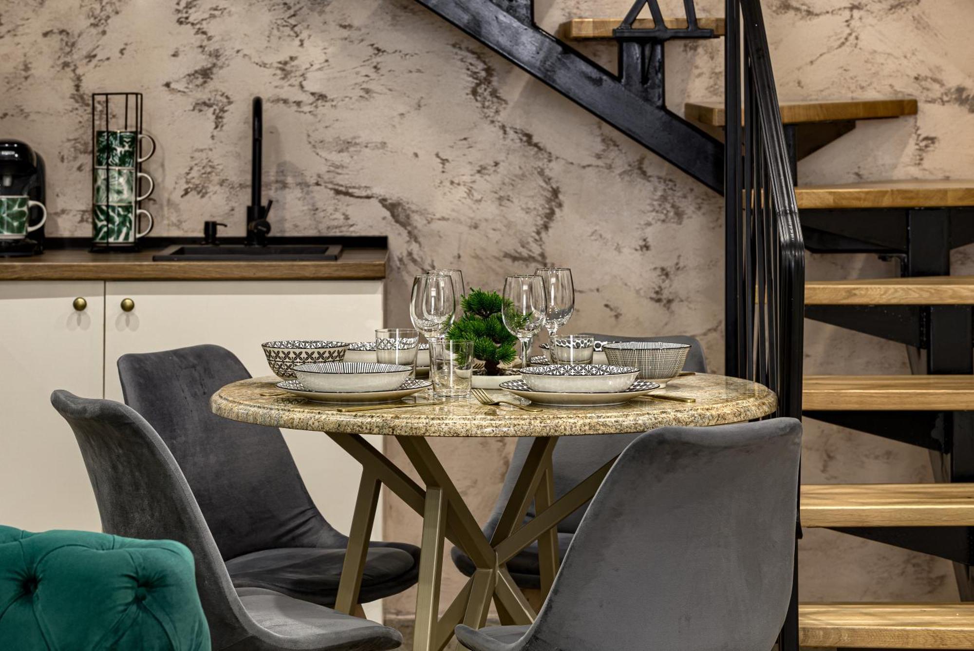 Sika Palladium Garden & Spa Central Apartment Arad Dış mekan fotoğraf